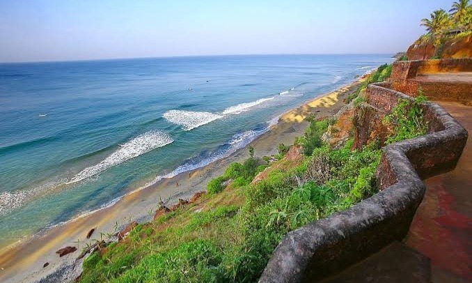 Munnar – Thekkady – Varkala – Alleppey Tour Package Tour Package
